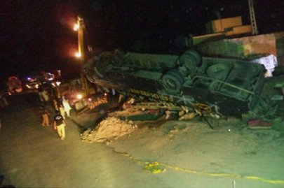 seven killed 32 injured in road accident