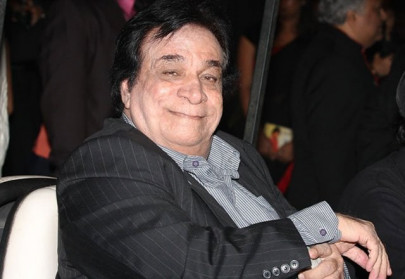 kader khan returns to film after a long hiatus amitabh bachchan kader khan returns to film after a long hiatus amitabh bachchan