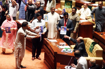 uproar in sindh assembly as mqm protests worker s killing