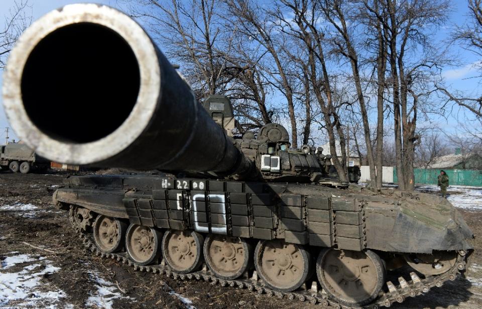 ukraine reports heavy tank battle with pro russians rebels