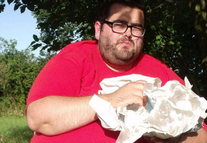 obese man finds inspirational note tracks author on facebook