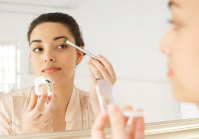 5 easy tips for smudge free make up