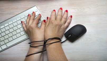 internet addiction may weaken your immune system