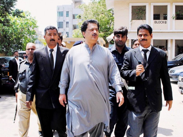 gabol escorted by his legal team reached the court with the intent to file a petition for his security photo online