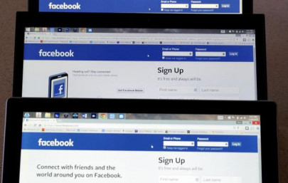 facebook struggles to sell advertising in india
