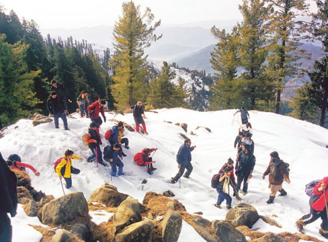a trip to ganga choti in february includes a trek through dense snowfall photo moebin khurram hafeez a trip to ganga choti in february includes a trek through dense snowfall photo moebin khurram hafeez