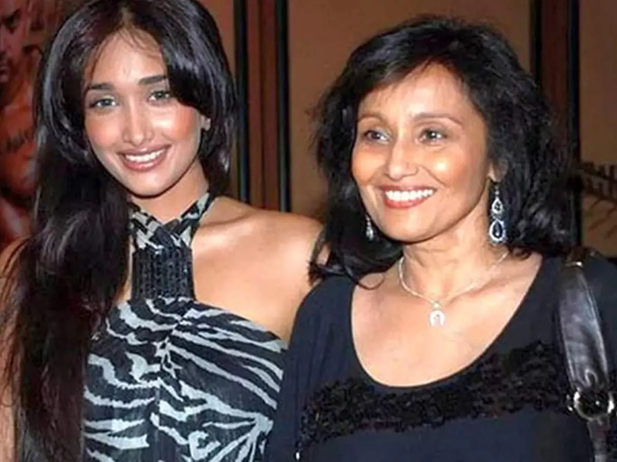jiah khan case cbi says suicide note was written by her mother jiah khan case cbi says suicide note was written by her mother
