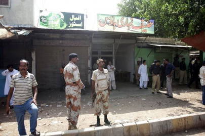 four policemen killed in karachi targeted attack