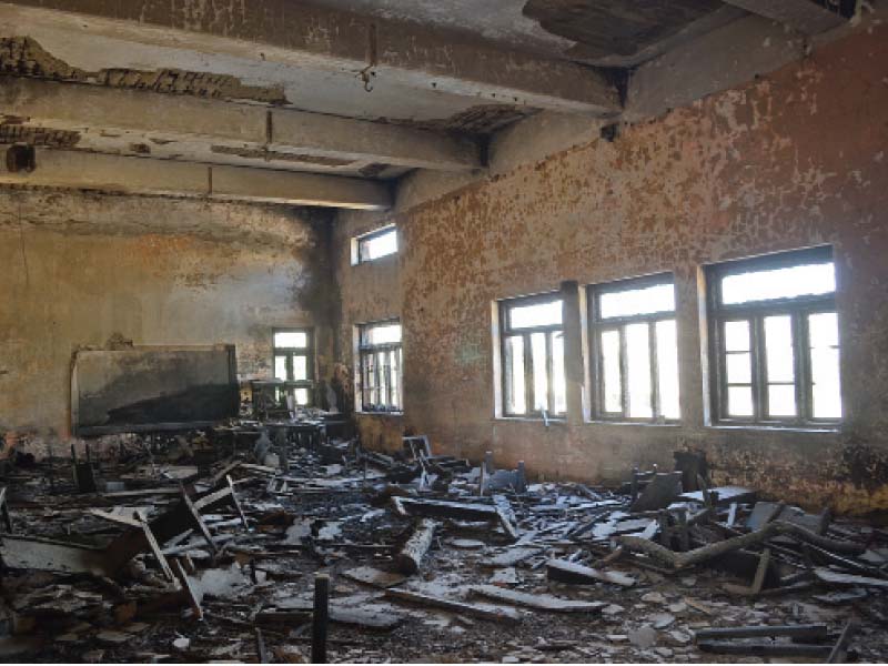 an image of the first floor of the railway school situated near kalapul that is currently unused and in dire need of renovation photo courtesy arif alvi