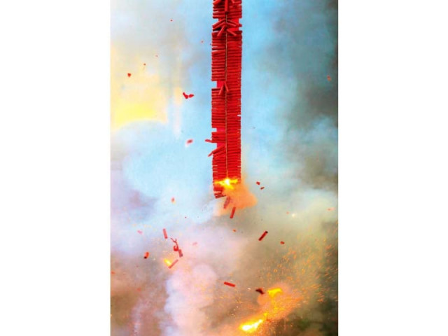 youngsters celebrate independence day using firecrackers despite ban youngsters celebrate independence day using firecrackers despite ban