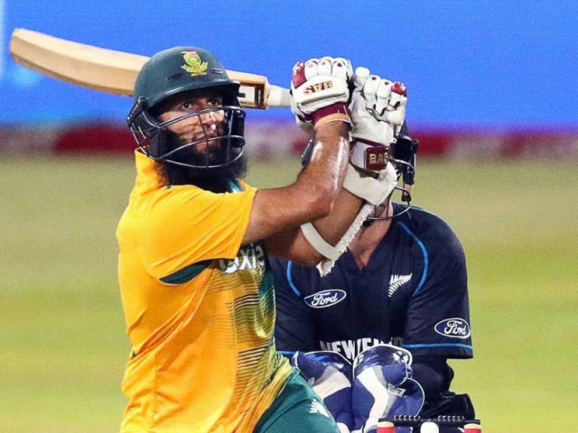 amla made a match winning 48 runs after before being caught off fast bowler adam milne with only five runs needed to win photo afp amla made a match winning 48 runs after before being caught off fast bowler adam milne with only five runs needed to win photo afp