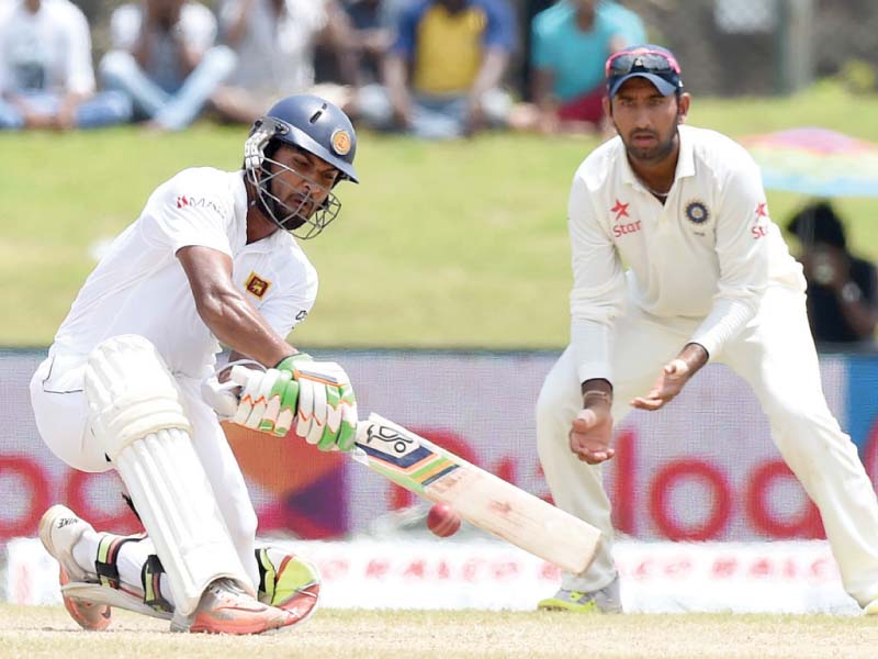 wicketkeeper batsman dinesh chandimal s superb counter attack was the cornerstone of sri lanka s remarkable resurgence at galle photo afp