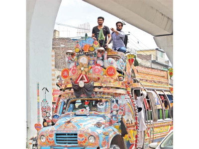 guided bus tour super savari express comes to twin cities guided bus tour super savari express comes to twin cities