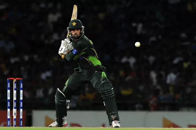 ali smashed a 17 ball 46 with four towering sixes and three fours to help pakistan clinch a last gasp over win in the second twenty20 against sri lanka in colombo photo afp ali smashed a 17 ball 46 with four towering sixes and three fours to help pakistan clinch a last gasp over win in the second twenty20 against sri lanka in colombo photo afp