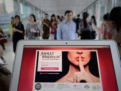 hackers post data stolen from cheaters dating website hackers post data stolen from cheaters dating website