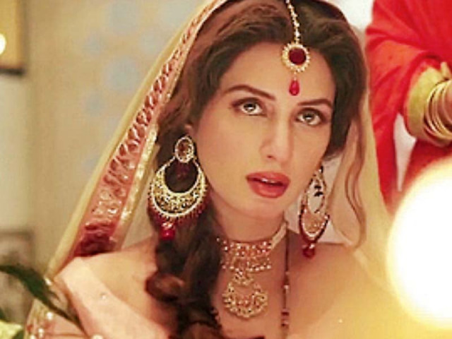 fingers crossed director says iman ali s performance in the film should not be missed