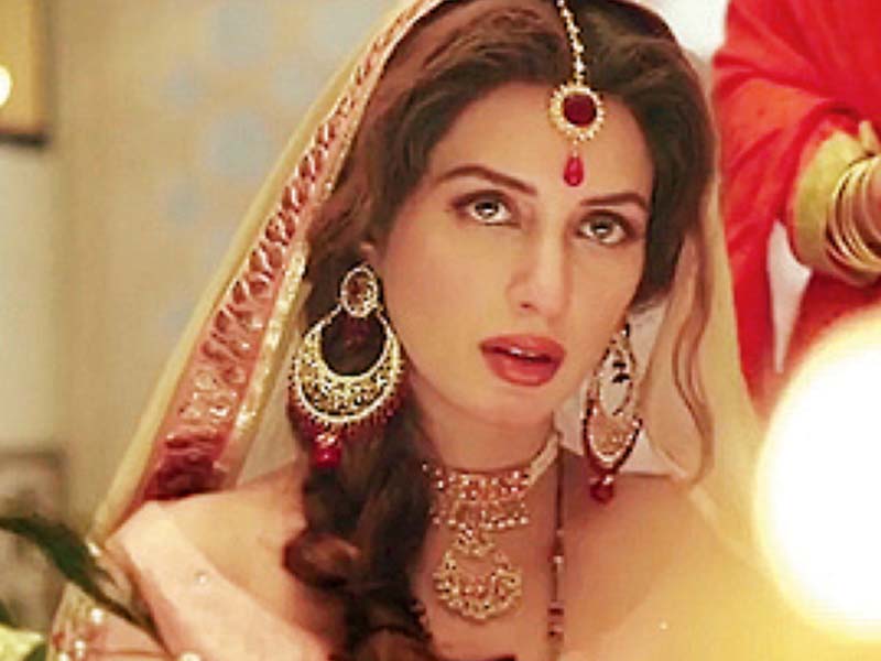 fingers crossed director says iman ali s performance in the film should not be missed