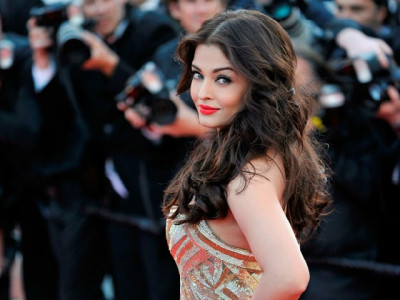 aishwarya to make her singing debut with jazbaa aishwarya to make her singing debut with jazbaa