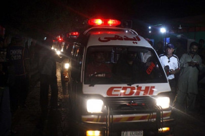 enforcing the law five members of a lyari based gang killed in encounter