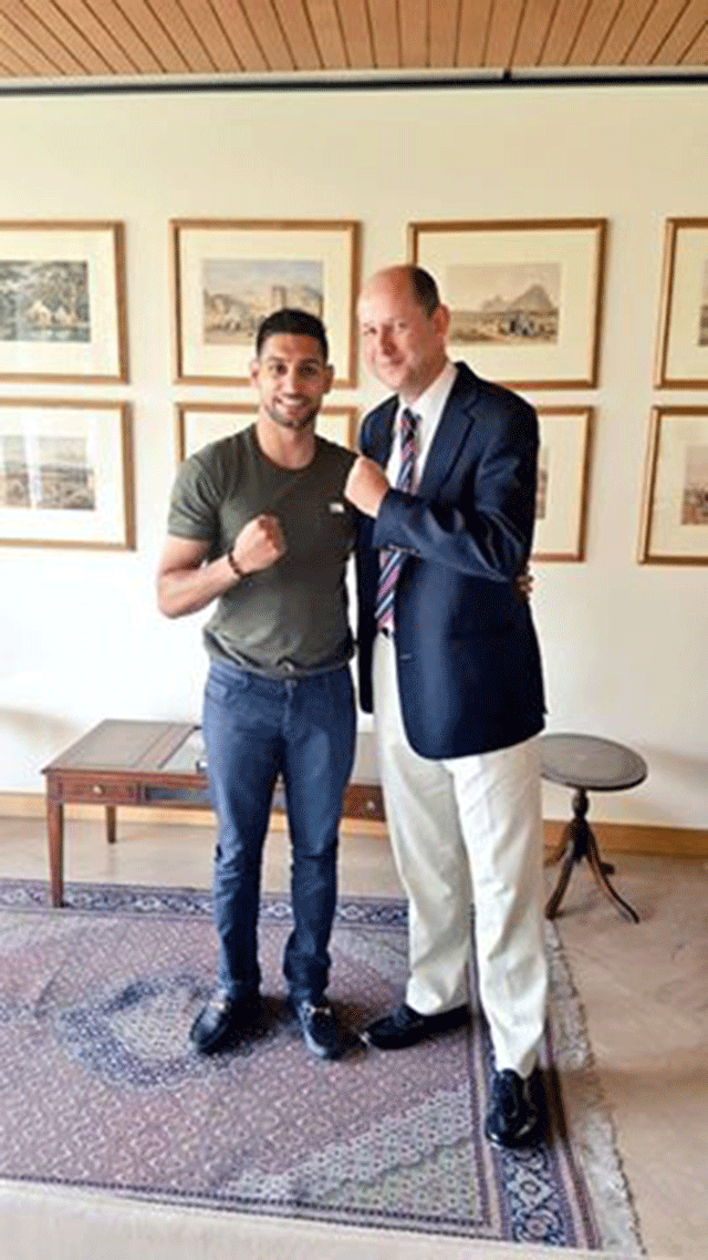 british govt to support amir khan s sports academy in islamabad