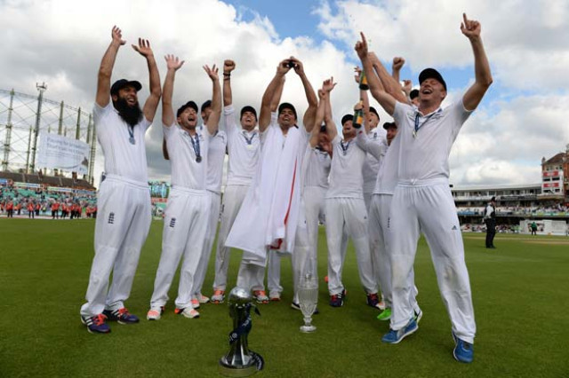 england players celebrate with the trophies and replica ashes urn on the field after the fourth day of the fifth ashes cricket test match between england and australia at the oval cricket ground in london on august 23 2015 australia beat england by an innings and 46 runs to win the fifth and final ashes test on the fourth day at the oval on sunday however england who had already regained the ashes won the five match series 3 2 photo afp