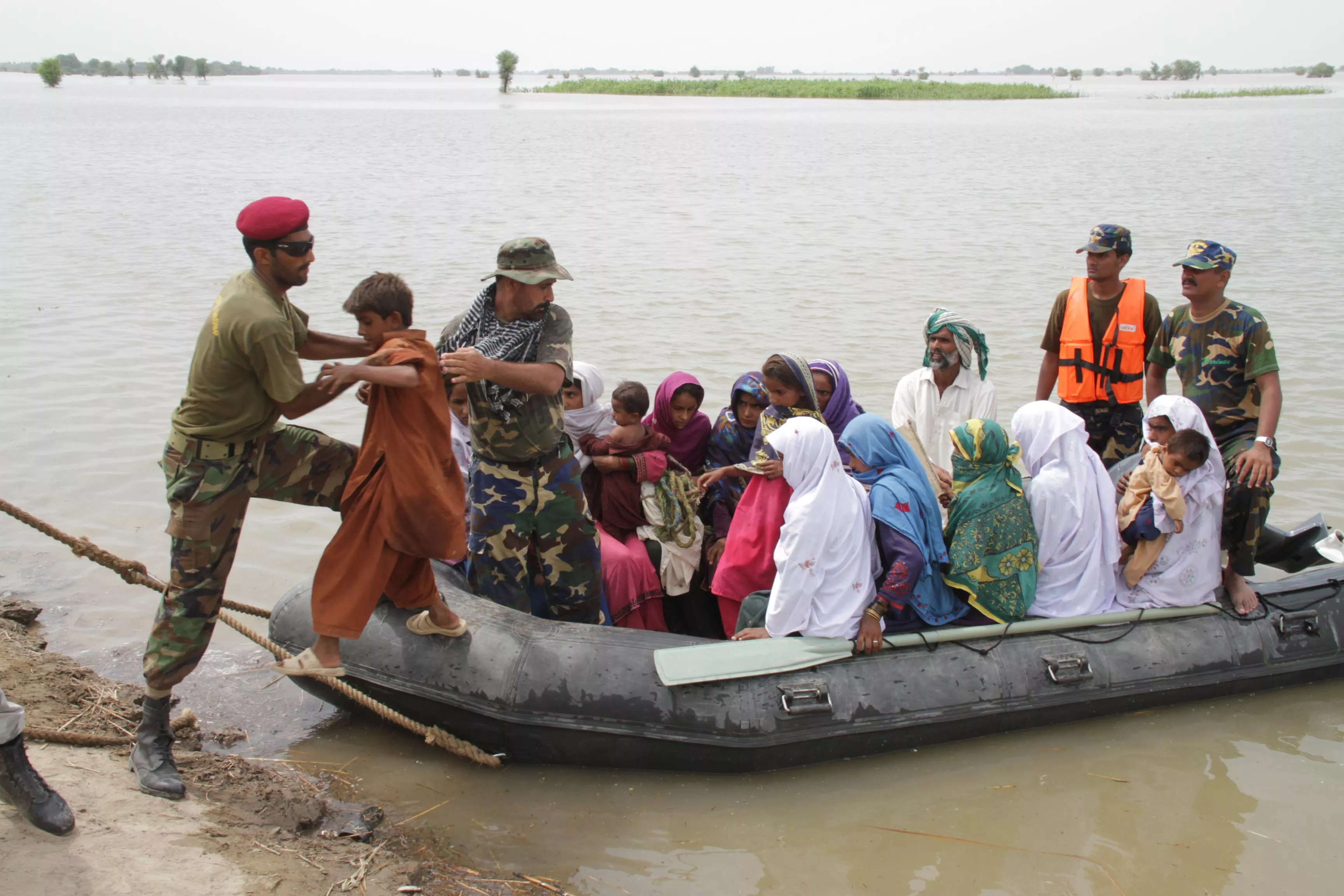 pakistan navy team rescuing the flood affectees at various areas of district khairpur ghutki sukkar larkana rani pur and pannu aqil on august 1 2015 photo pak navy pakistan navy team rescuing the flood affectees at various areas of district khairpur ghutki sukkar larkana rani pur and pannu aqil on august 1 2015 photo pak navy