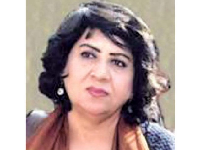 dg dr shahnaz riaz briefly detained from courtroom served show cause notice photo fde gov pk