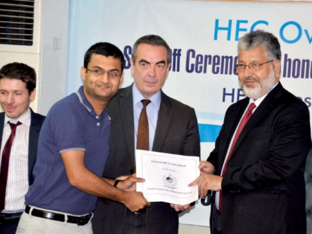 en route to france hec sends off 92 ms phd scholars