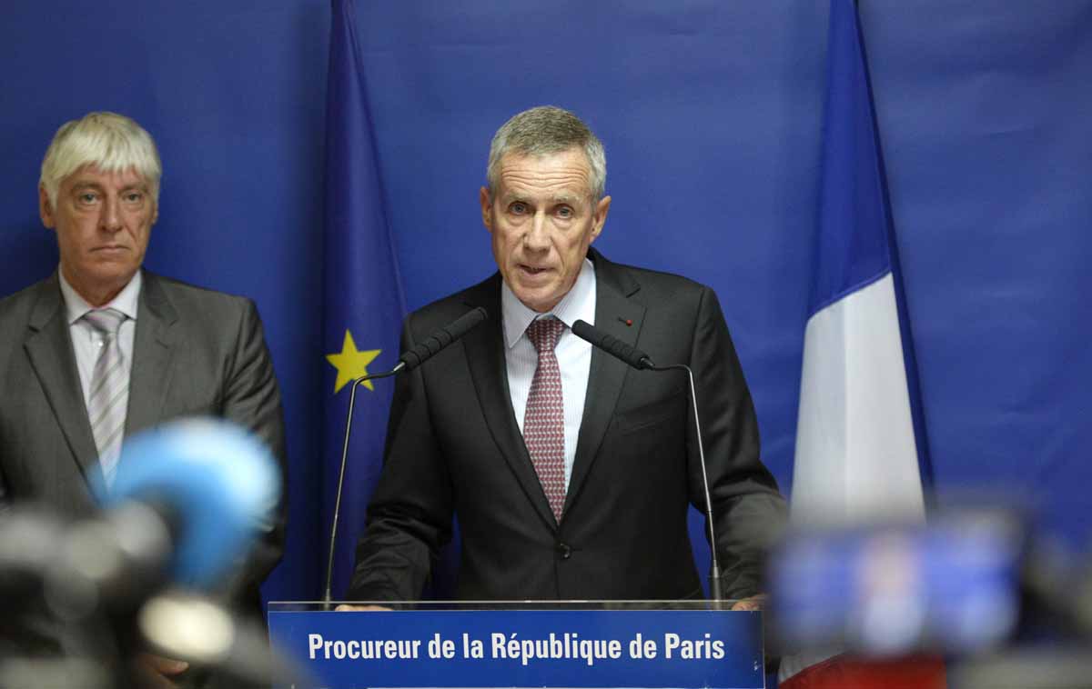 paris chief prosecutor francois molins r delivers a speech on august 25 2015 in paris during a press conference concerning ayoub el khazzani the suspect in august 21 039 s thalys train attack photo afp