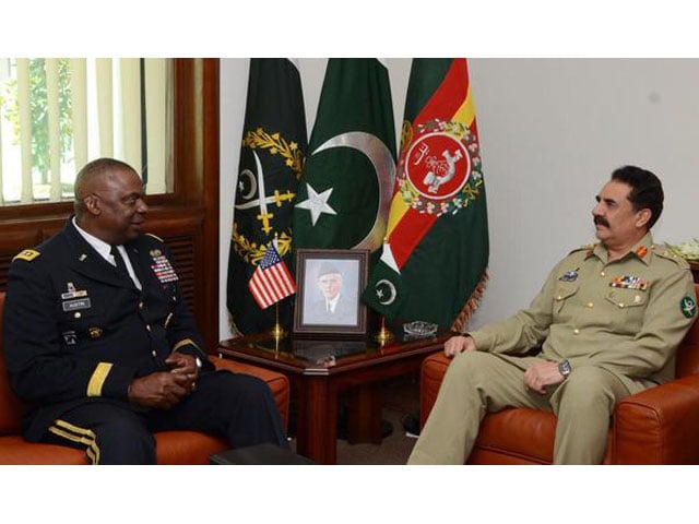 army chief general raheel sharif meets us centcom commander general lloyd austin at the ghq in rawalpindi on august 26 2015 photo ispr