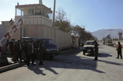 us urges citizens to depart from extremely unstable afghanistan