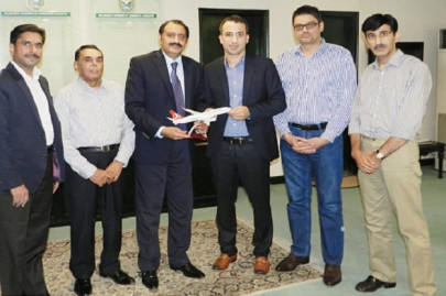 direct flights turkish airlines to fly from islamabad to baku