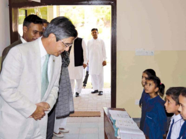 japanese ambassador visits a classroom photos express