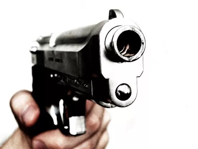 women shot herself and committed a suicide photo file women shot herself and committed a suicide photo file