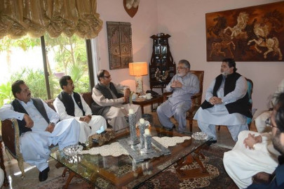 in the making shujaat hussain says consensus on grand alliance in the making shujaat hussain says consensus on grand alliance