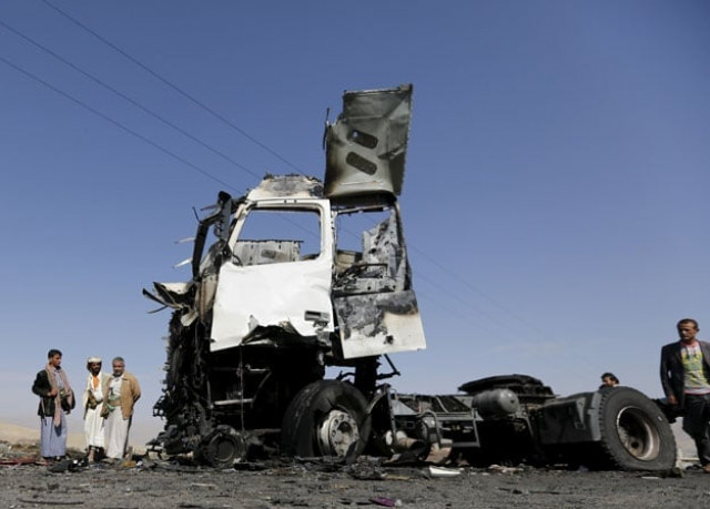 people gather near a truck hit by a saudi led air strike in yemen 039 s northwestern province of amran yemen august 29 2015 warplanes from a saudi led coalition killed 10 people in air raids in central yemen on friday local officials said photo reuters people gather near a truck hit by a saudi led air strike in yemen 039 s northwestern province of amran yemen august 29 2015 warplanes from a saudi led coalition killed 10 people in air raids in central yemen on friday local officials said photo reuters