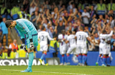 chelsea s problems crystal clear but mourinho won t panic buy chelsea s problems crystal clear but mourinho won t panic buy