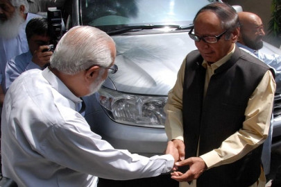 uniting leagues chaudhry shujaat calls on zulfiqar khosa uniting leagues chaudhry shujaat calls on zulfiqar khosa