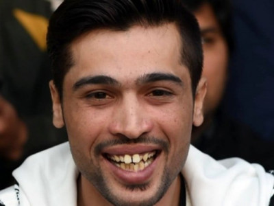 muhammad amir visits thalassemia patients in lahore