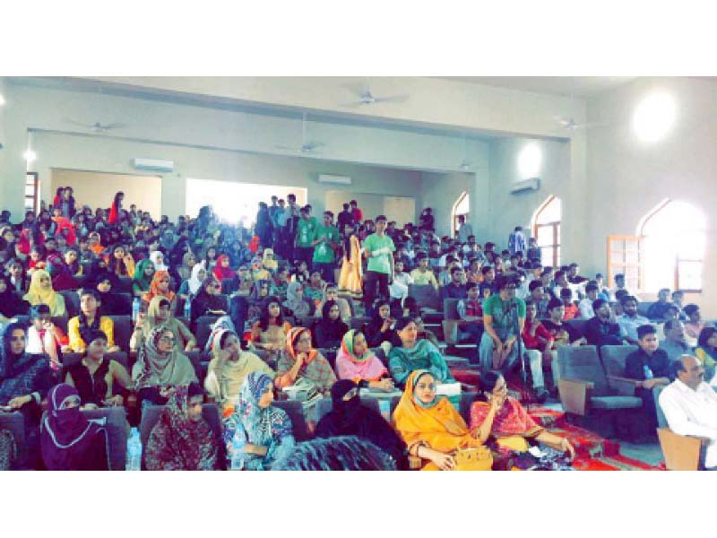 more than 500 students parents and teachers attended reto foundation s career guidance programme in mirpurkhas reto is an engaging initiative launched by young professionals from different areas of pakistan photo courtesy reto