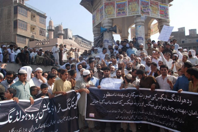 demonstrators warn of strikes in both districts if levy not abolished photo online demonstrators warn of strikes in both districts if levy not abolished photo online