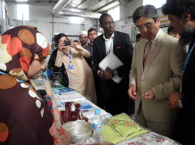 japanese ambassador hiroshi inomata visiting a stall setup by tdps photo inp japanese ambassador hiroshi inomata visiting a stall setup by tdps photo inp