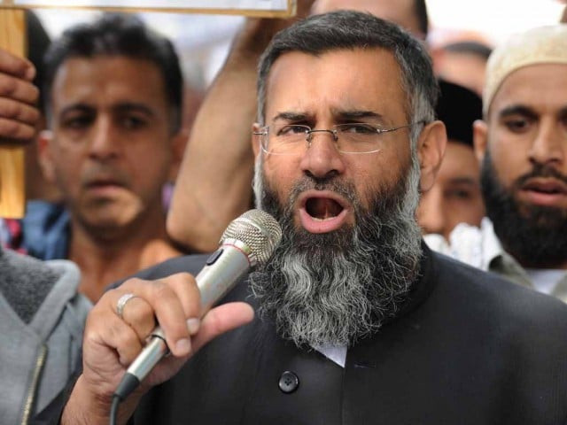 muslim cleric anjem choudary speaks to a group of demonstrators outside the us embassy in central london photo afp muslim cleric anjem choudary speaks to a group of demonstrators outside the us embassy in central london photo afp