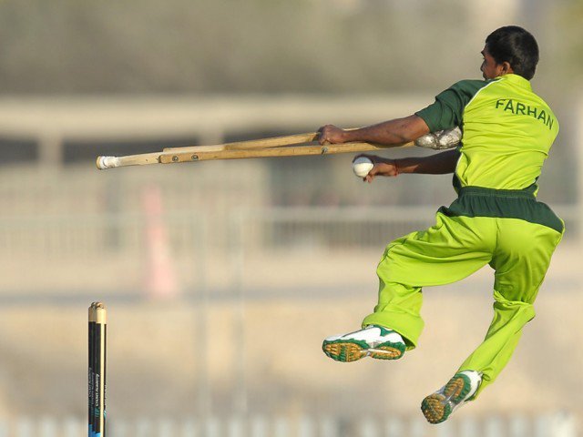 chasing 113 pakistan scored 48 runs in six overs and had lost one wicket before rain stopped play photo afp