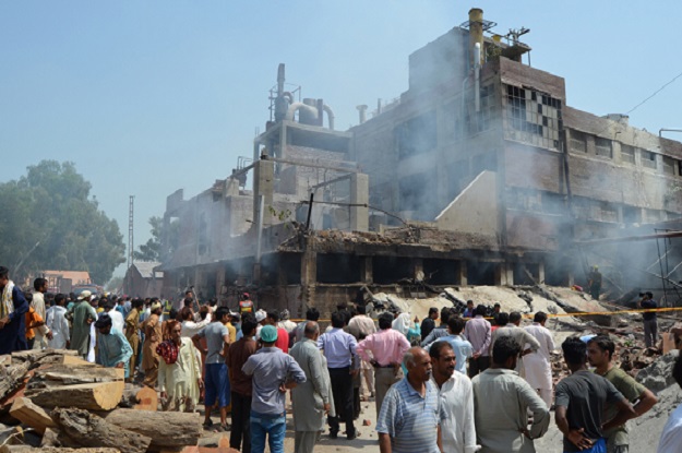 roof collapse 4 workers killed following boiler explosion