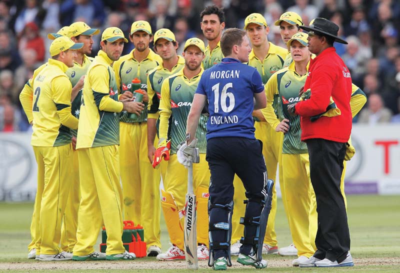 england captain eoin morgan had a long conversation with his australian counterpart steven smith and said after the game that he would have taken back the appeal had he been in smith s position photo afp