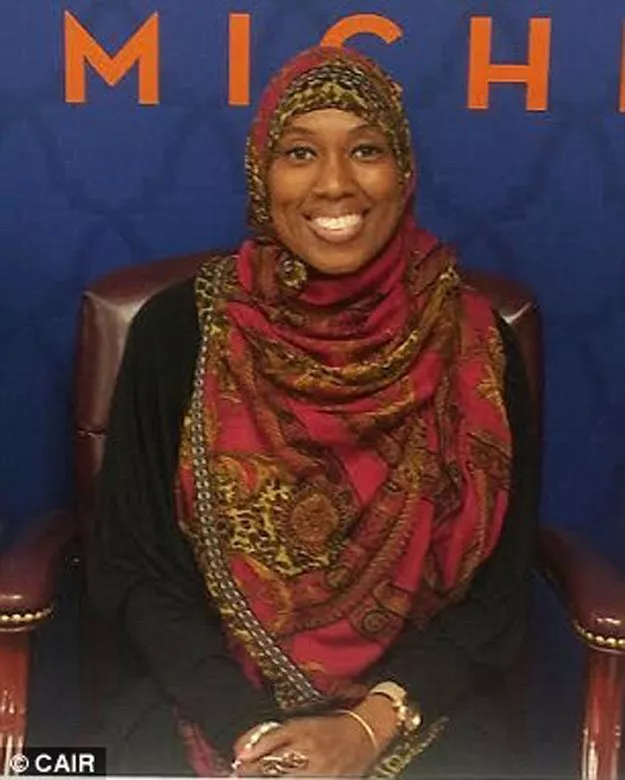 charee stanley a muslim flight attendant working for expressair is suing for discrimination after claiming she was suspended for refusing to serve alcohol photo council on american islamic relations charee stanley a muslim flight attendant working for expressair is suing for discrimination after claiming she was suspended for refusing to serve alcohol photo council on american islamic relations