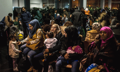 france to take 24 000 refugees hollande warns of schengen collapse france to take 24 000 refugees hollande warns of schengen collapse