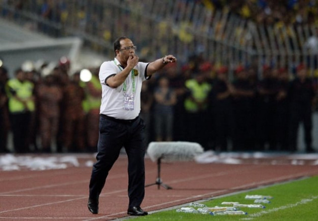 malaysia 039 s coach dollah salleh stepped down on saturday two days after presiding over the team 039 s 10 0 thrashing in abu dhabi which made history as their worst ever defeat photo afp malaysia 039 s coach dollah salleh stepped down on saturday two days after presiding over the team 039 s 10 0 thrashing in abu dhabi which made history as their worst ever defeat photo afp