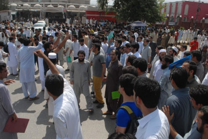up in arms protesting kmc students baton charged up in arms protesting kmc students baton charged